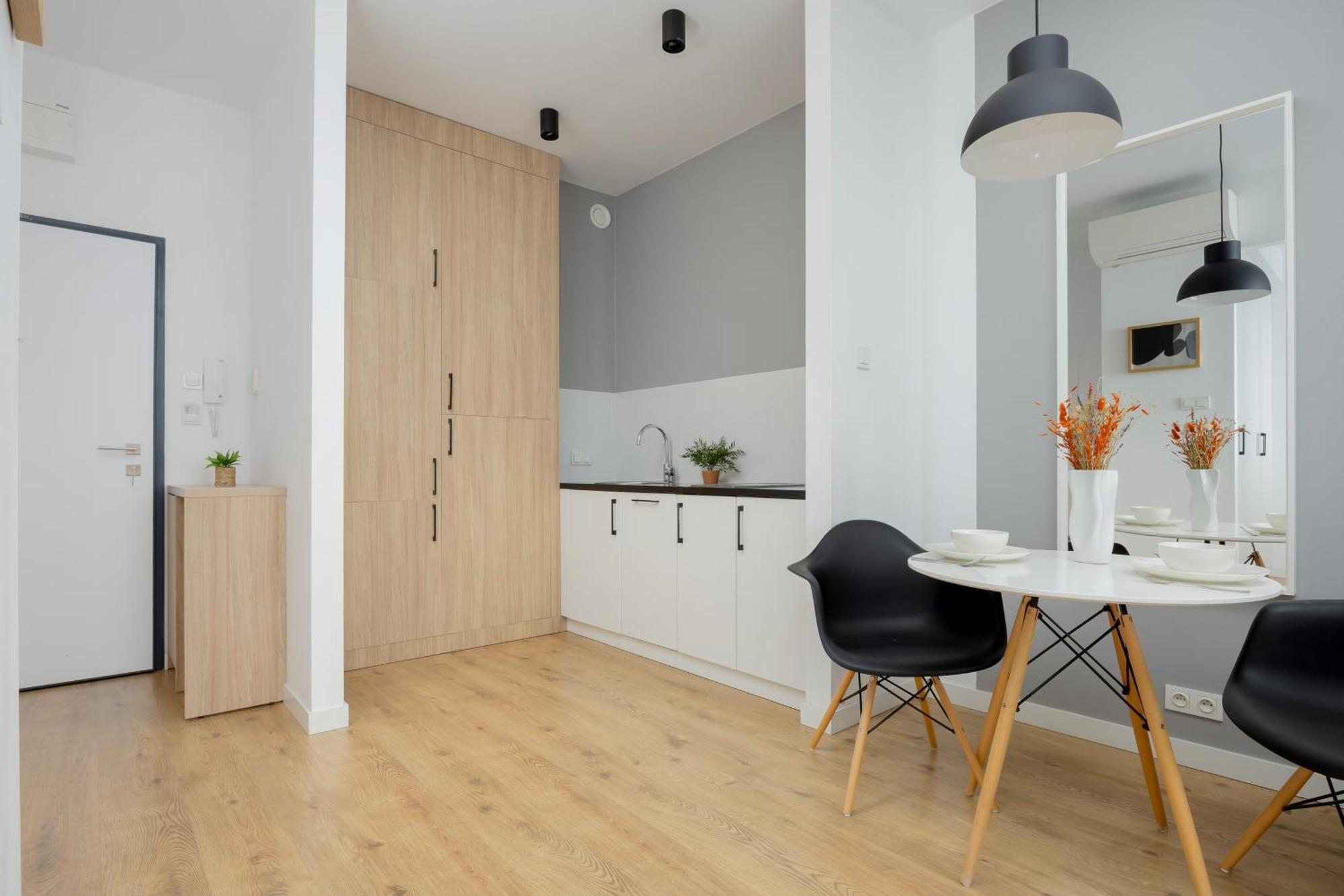 Wola Pet-Friendly Apartments With Ac Slawinska By Noclegi Renters Varsóvia Exterior foto